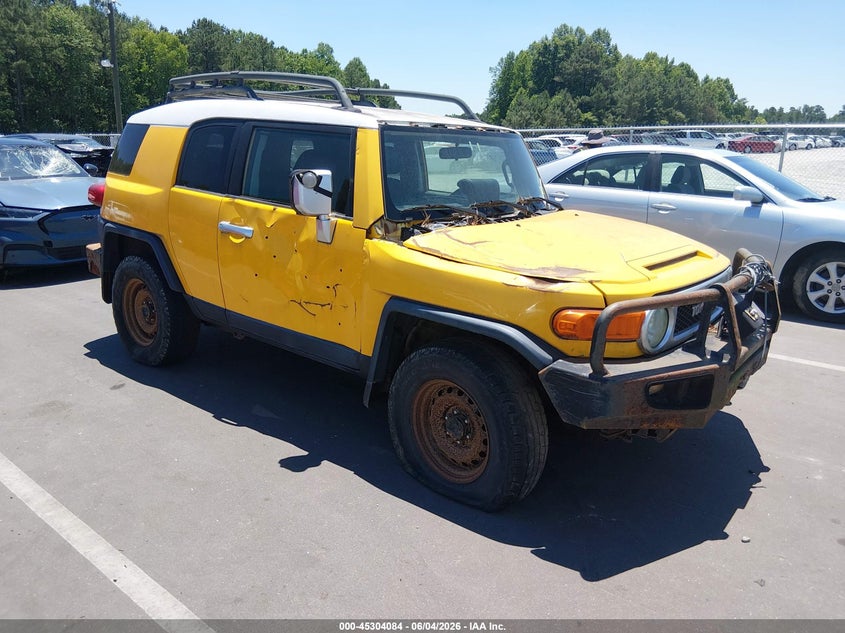 2007 Toyota Fj cruiser VIN JTEBU11F570067527 IAAI salvage auction — NORMAL WEAR, Original (Vermont), sold $3,000 on 2026-07-15 (photo 1)