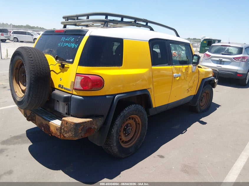 2007 Toyota Fj cruiser VIN JTEBU11F570067527 IAAI salvage auction — NORMAL WEAR, Original (Vermont), sold $3,000 on 2026-07-15 (photo 4)