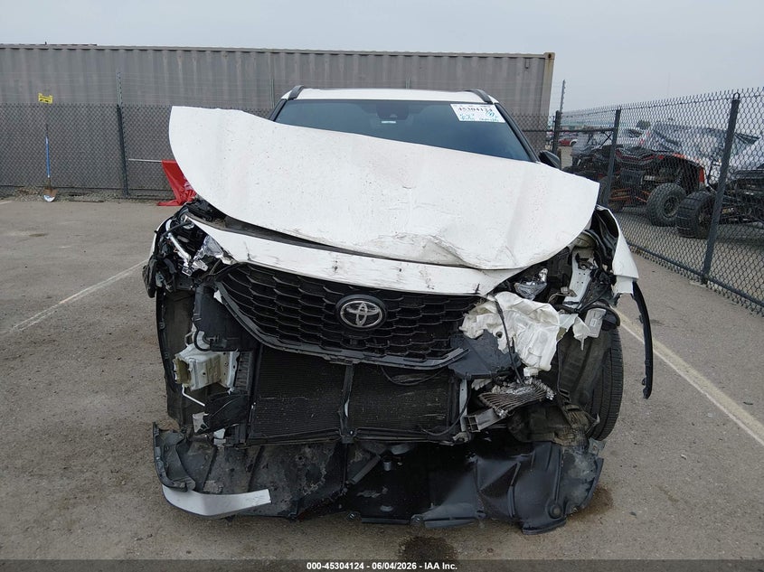 2021 Toyota Highlander VIN 5TDJZRAH4MS053936 IAAI salvage auction — FRONT END, Salvage (California), sold $9,675 on 2026-07-29 (photo 6)