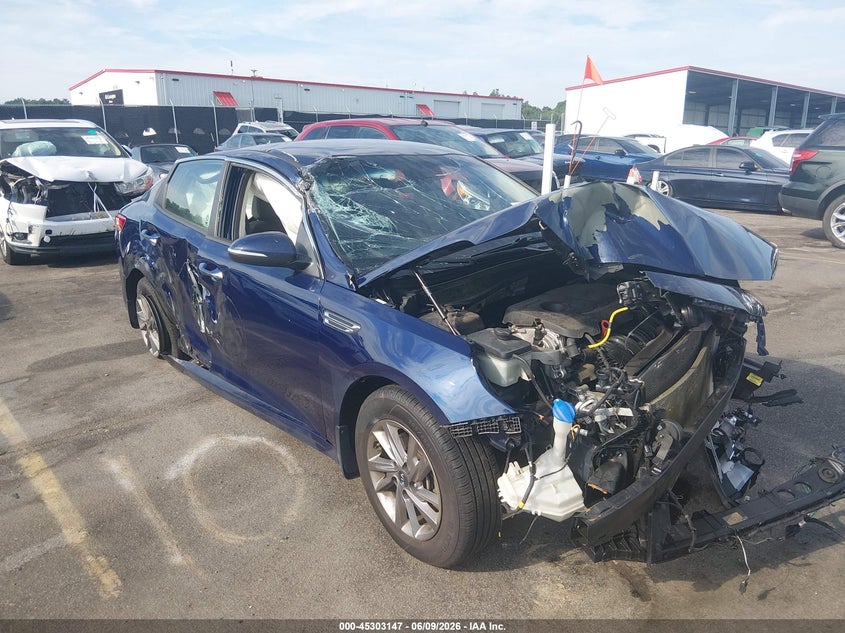 2020 Kia Optima VIN 5XXGT4L33LG421622 IAAI salvage auction — FRONT END, Salvage Title, sold $525 on 2026-07-15 (photo 1)
