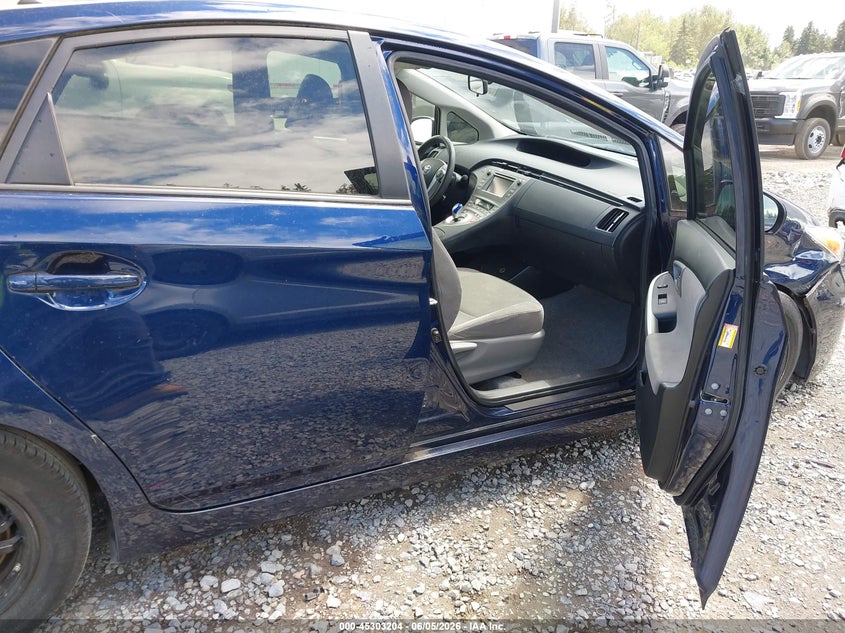 2014 Toyota Prius VIN JTDKN3DU8E1740874 IAAI salvage auction — RIGHT FRONT, Salvage Title, sold $3,075 on 2026-07-08 (photo 5)
