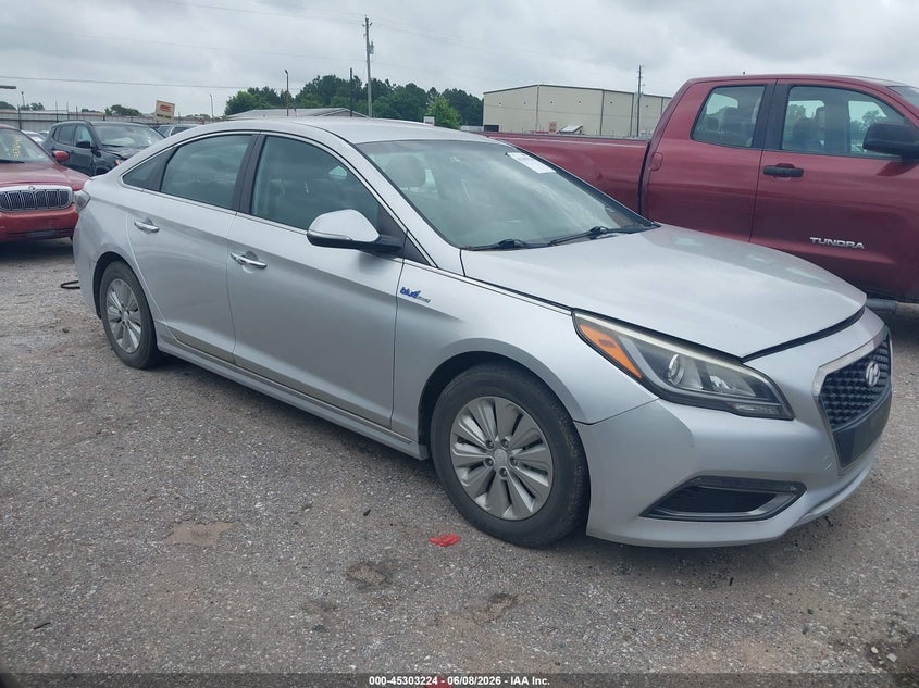 2016 Hyundai Sonata VIN KMHE24L12GA010976 IAAI salvage auction — NORMAL WEAR, Original (Texas), sold $400 on 2026-07-22 (photo 1)