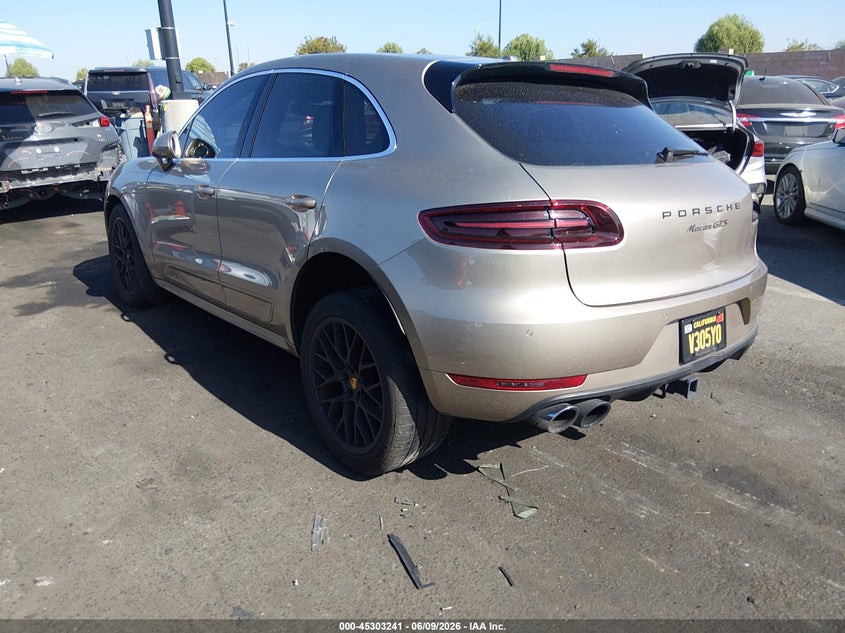 2017 Porsche Macan VIN WP1AG2A55HLB52497 IAAI salvage auction — RIGHT FRONT, Salvage Title, sold $7,925 on 2026-09-06 (photo 3)