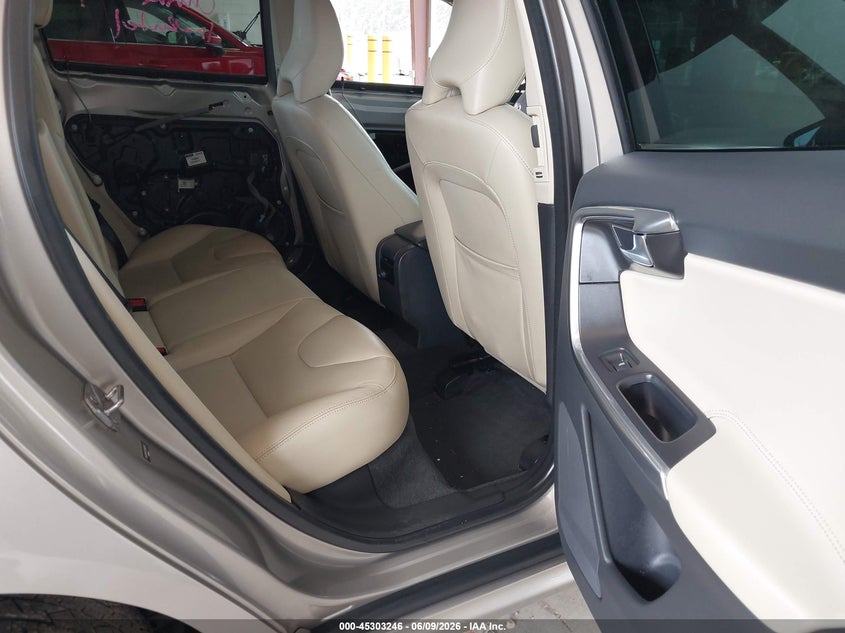2016 Volvo Xc60 VIN YV4612RK1G2866762 IAAI salvage auction — SIDE, Bill Of Sale (Washington), sold $2,550 on 2026-08-05 (photo 8)