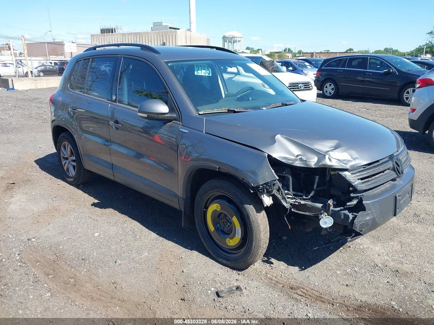 2015 Volkswagen Tiguan VIN WVGBV7AX0FW579393 IAAI salvage auction — NORMAL WEAR, Clear (New Jersey), sold $600 on 2026-07-06 (photo 1)