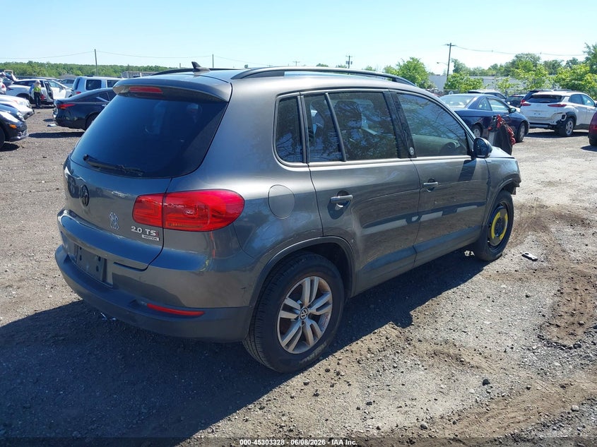 2015 Volkswagen Tiguan VIN WVGBV7AX0FW579393 IAAI salvage auction — NORMAL WEAR, Clear (New Jersey), sold $600 on 2026-07-06 (photo 4)