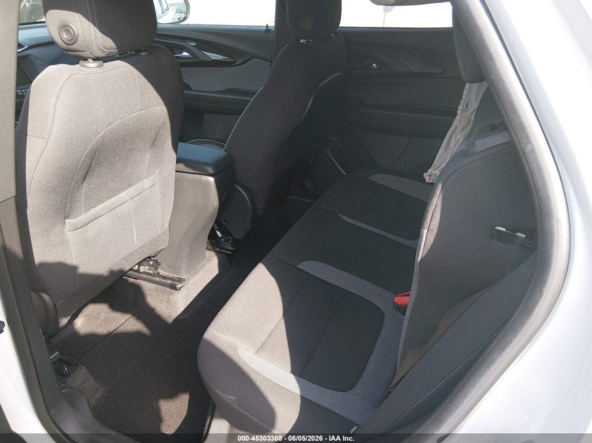 2023 Chevrolet Trailblazer VIN KL79MPSL6PB181564 IAAI salvage auction — RIGHT SIDE, Salvage Title, sold $5,800 on 2026-07-07 (photo 8)