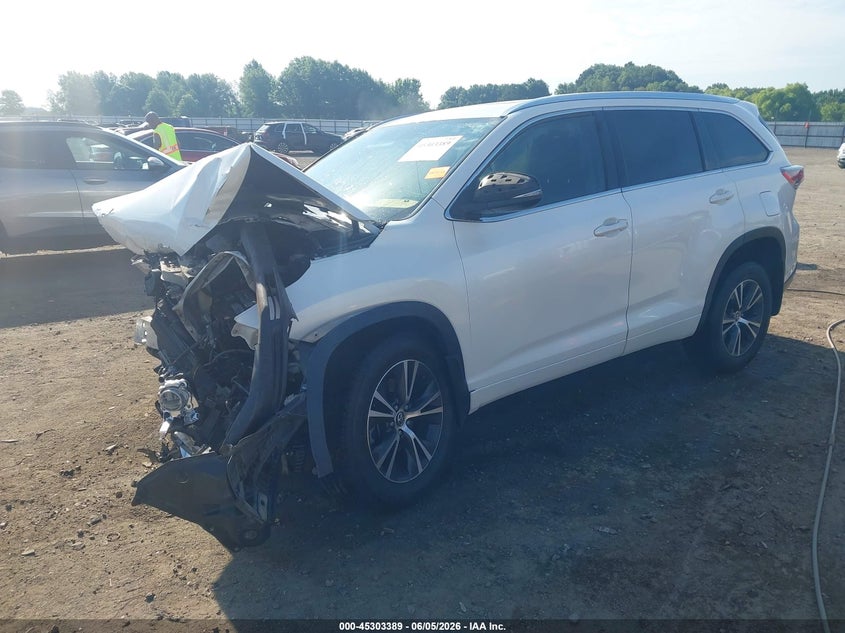 2016 Toyota Highlander VIN 5TDKKRFH3GS164502 IAAI salvage auction — FRONT END, Salvage Title, sold $2,750 on 2026-07-22 (photo 2)