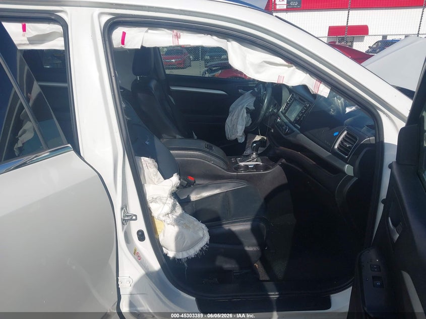 2016 Toyota Highlander VIN 5TDKKRFH3GS164502 IAAI salvage auction — FRONT END, Salvage Title, sold $2,750 on 2026-07-22 (photo 5)