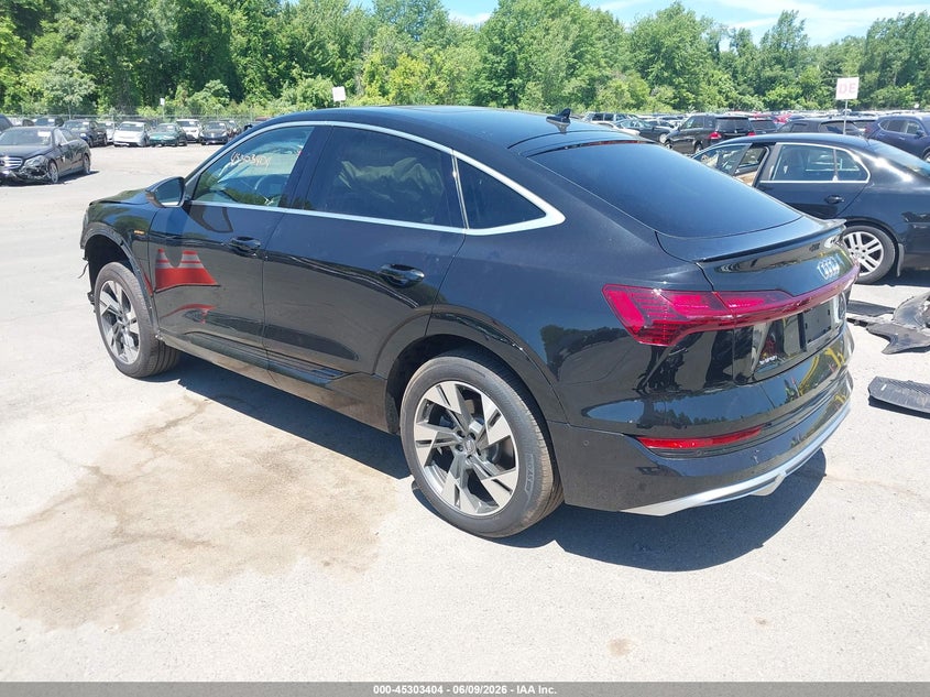 2021 Audi E-tron sportback VIN WA12AAGE8MB002130 IAAI salvage auction — FRONT END, Salvage Title, sold $14,100 on 2026-07-11 (photo 3)