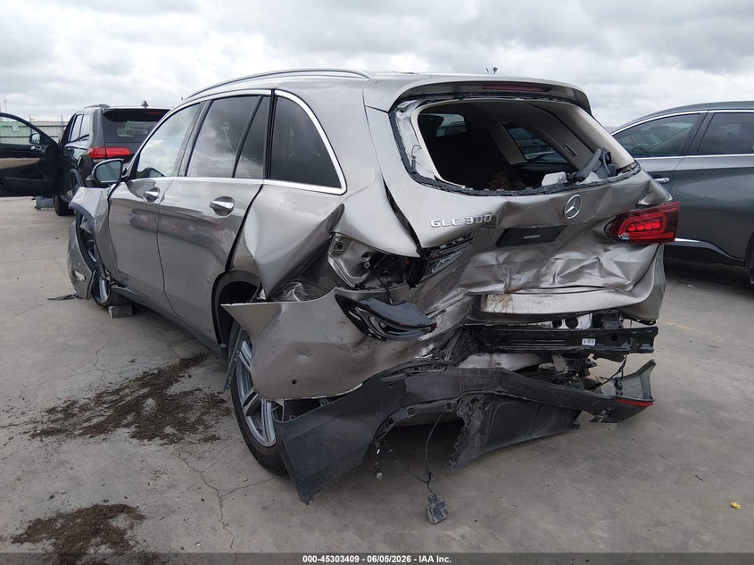 2022 Mercedes-benz Glc VIN W1N0G8DB9NV396728 IAAI salvage auction — FRONT & REAR, Salvage Title, sold $4,875 on 2026-07-14 (photo 3)