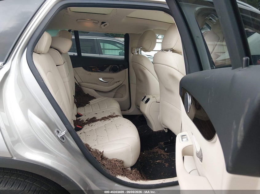 2022 Mercedes-benz Glc VIN W1N0G8DB9NV396728 IAAI salvage auction — FRONT & REAR, Salvage Title, sold $4,875 on 2026-07-14 (photo 8)