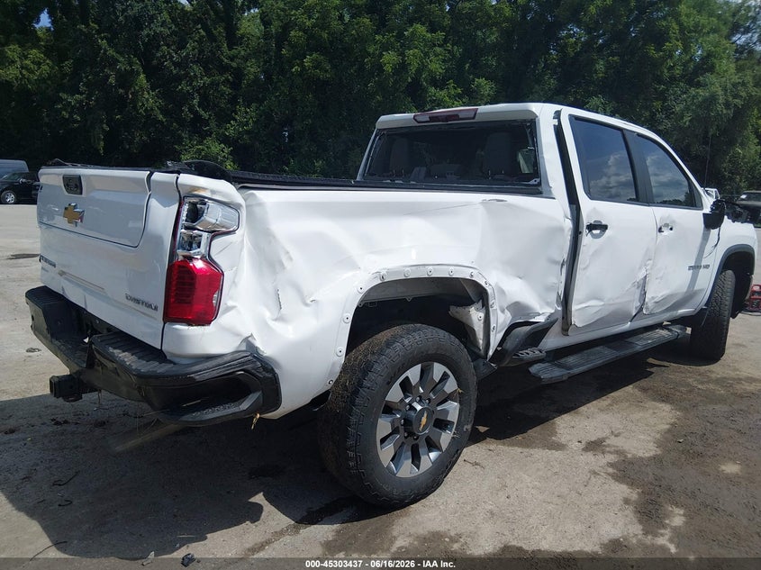 2024 Chevrolet VIN 2GC4YME75R1112219 IAAI salvage auction — ROLLOVER, Salvage Title, sold $8,800 on 2026-09-16 (photo 4)
