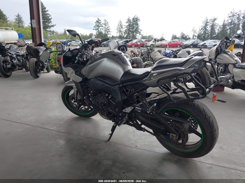 2011 Yamaha Fz1 VIN JYARN17Y8BA001674 IAAI salvage auction — LEFT SIDE, Bill Of Sale (Washington), sold $500 on 2026-07-29 (photo 3)