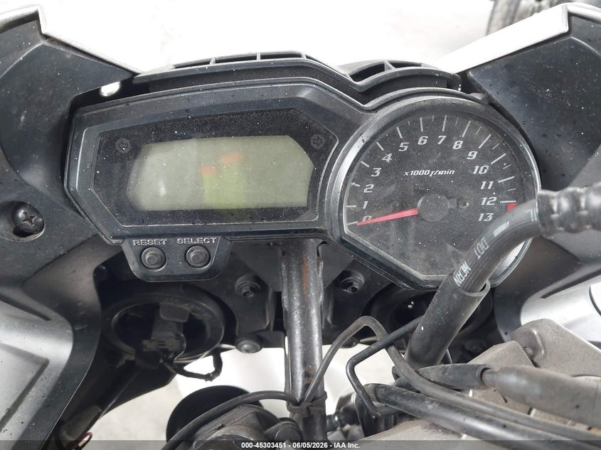 2011 Yamaha Fz1 VIN JYARN17Y8BA001674 IAAI salvage auction — LEFT SIDE, Bill Of Sale (Washington), sold $500 on 2026-07-29 (photo 7)