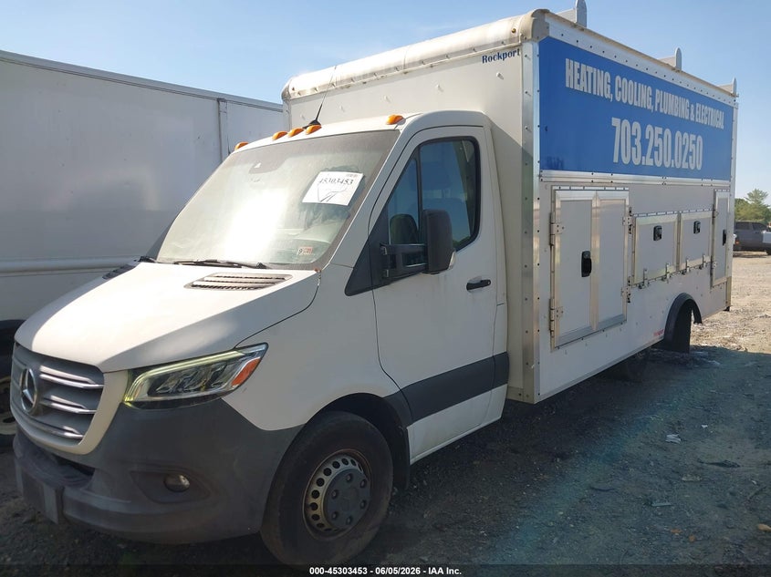 2019 Mercedes-benz Sprinter VIN WDAPF4CD3KN015085 IAAI salvage auction — RIGHT SIDE, Clear (Virginia), sold $14,600 on 2026-07-06 (photo 2)