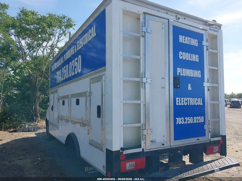 2019 Mercedes-benz Sprinter VIN WDAPF4CD3KN015085 IAAI salvage auction — RIGHT SIDE, Clear (Virginia), sold $14,600 on 2026-07-06 (photo 3)