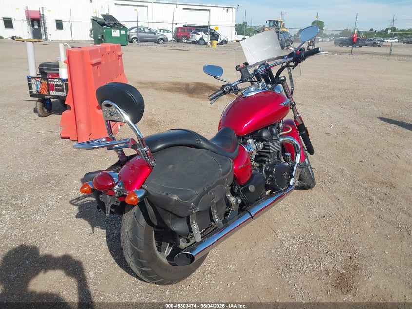 2012 Triumph motorcycle Speedmaster VIN SMT915RN4CT541105 IAAI salvage auction — SIDE, Salvage (Illinois), sold $675 on 2026-07-15 (photo 4)