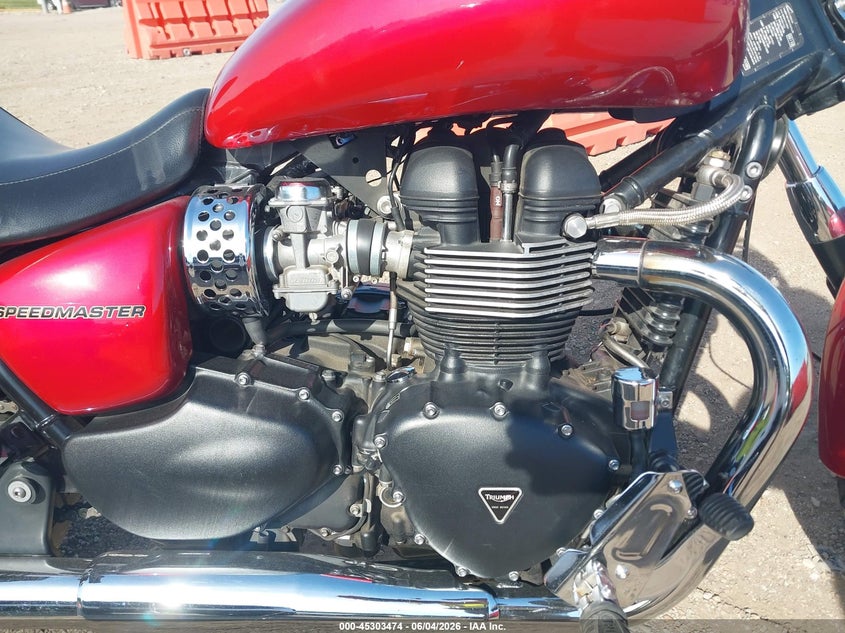 2012 Triumph motorcycle Speedmaster VIN SMT915RN4CT541105 IAAI salvage auction — SIDE, Salvage (Illinois), sold $675 on 2026-07-15 (photo 8)