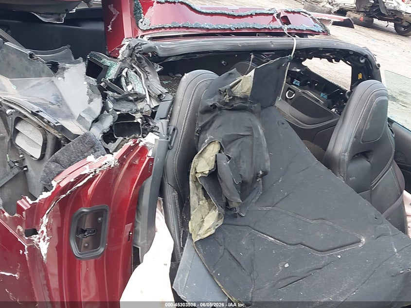 2016 Chevrolet Corvette VIN 1G1YB2D73G5118405 IAAI salvage auction — FRONT END, Salvage Title, sold $4,250 on 2026-07-09 (photo 8)