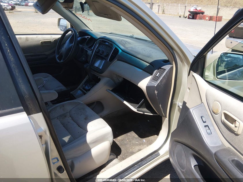2002 Toyota Highlander VIN JTEGF21A920031536 IAAI salvage auction — NORMAL WEAR, App For Dup Clear (California), sold $350 on 2026-07-08 (photo 5)