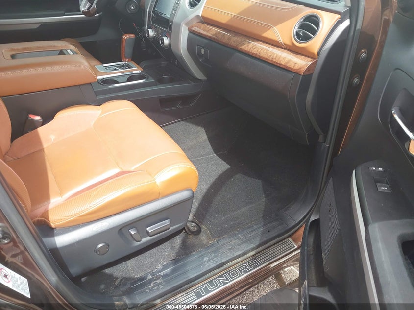 2014 Toyota Tundra VIN 5TFAW5F18EX405733 IAAI salvage auction — HAIL, Salvage Title, sold $12,100 on 2026-07-21 (photo 5)