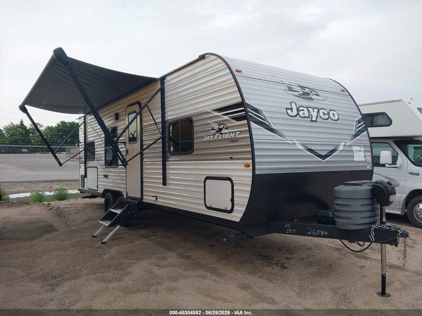 2025 Jayco Jay flight VIN 1UJBC0BN9S1YV0540 IAAI salvage auction — HAIL, Salvage (Kansas), sold $7,550 on 2026-09-04 (photo 1)