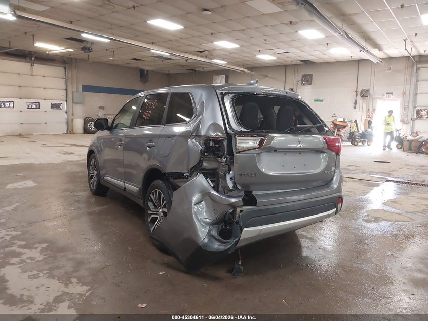 2017 Mitsubishi Outlander VIN JA4AD3A36HZ058134 IAAI salvage auction — REAR END, Salvage Title, sold $2,325 on 2026-07-20 (photo 3)