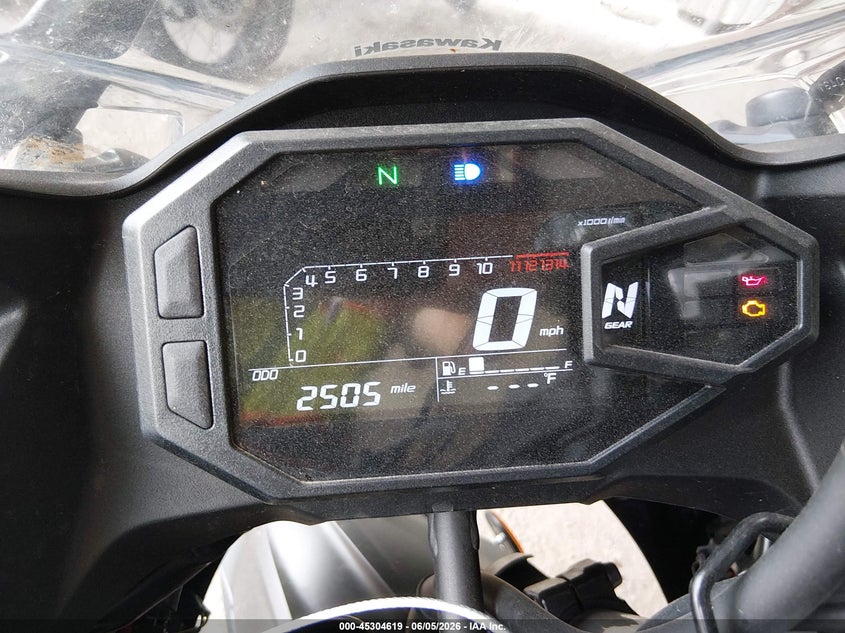 2026 Kawasaki Ninja VIN ML5EXGH10TDA88369 IAAI salvage auction — LEFT SIDE, Salvage Title, sold $1,900 on 2026-07-22 (photo 7)
