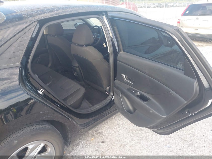 2024 Hyundai Elantra VIN KMHLL4DGXRU799452 IAAI salvage auction — REAR END, Rebuildable (Florida), sold $3,000 on 2026-07-30 (photo 8)