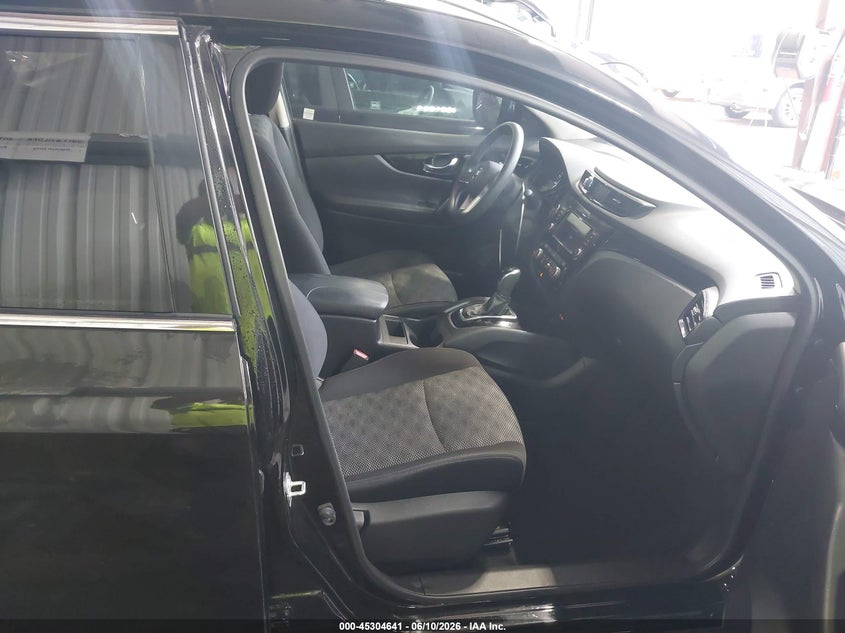2020 Nissan Rogue VIN JN1BJ1CV1LW548662 IAAI salvage auction — SIDE, Salvage Title, sold $2,700 on 2026-07-19 (photo 5)
