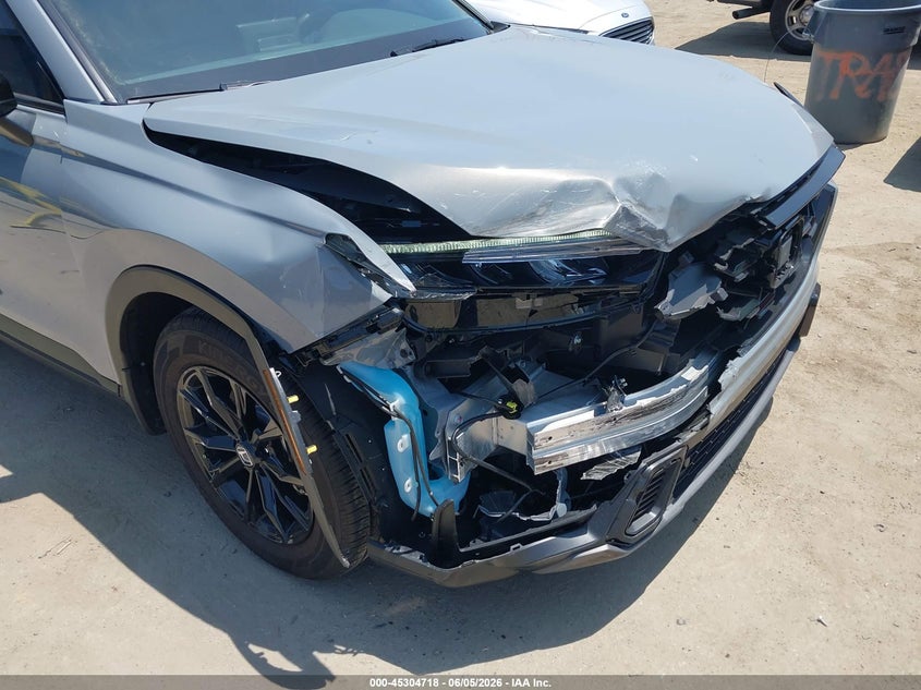 2026 Honda Cr-v VIN 7FARS5H88TE006390 IAAI salvage auction — RIGHT FRONT, Salvage Title, sold $12,900 on 2026-08-01 (photo 6)