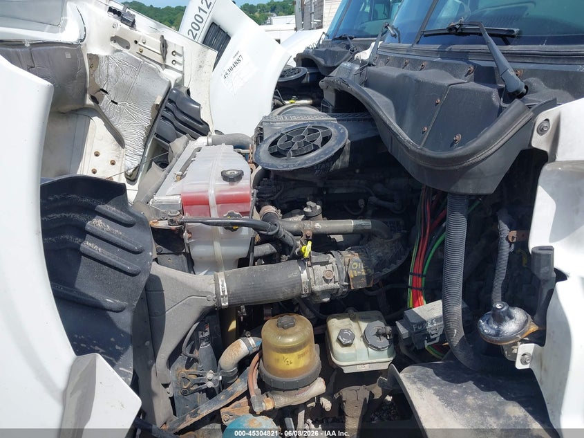 2015 Freightliner Cascadia 113 VIN 1FUJGBDV0FLBW4420 IAAI salvage auction — REAR END, Clear (Indiana), sold $25 on 2026-07-07 (photo 9)
