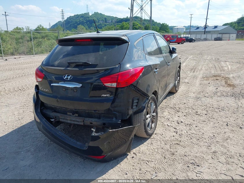 2015 Hyundai Tucson VIN KM8JTCAF5FU022850 IAAI salvage auction — BIOHAZARD/CHEMICAL, Salvage Title, sold $1,125 on 2026-07-07 (photo 4)