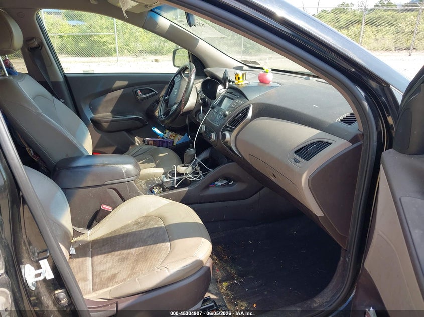 2015 Hyundai Tucson VIN KM8JTCAF5FU022850 IAAI salvage auction — BIOHAZARD/CHEMICAL, Salvage Title, sold $1,125 on 2026-07-07 (photo 5)