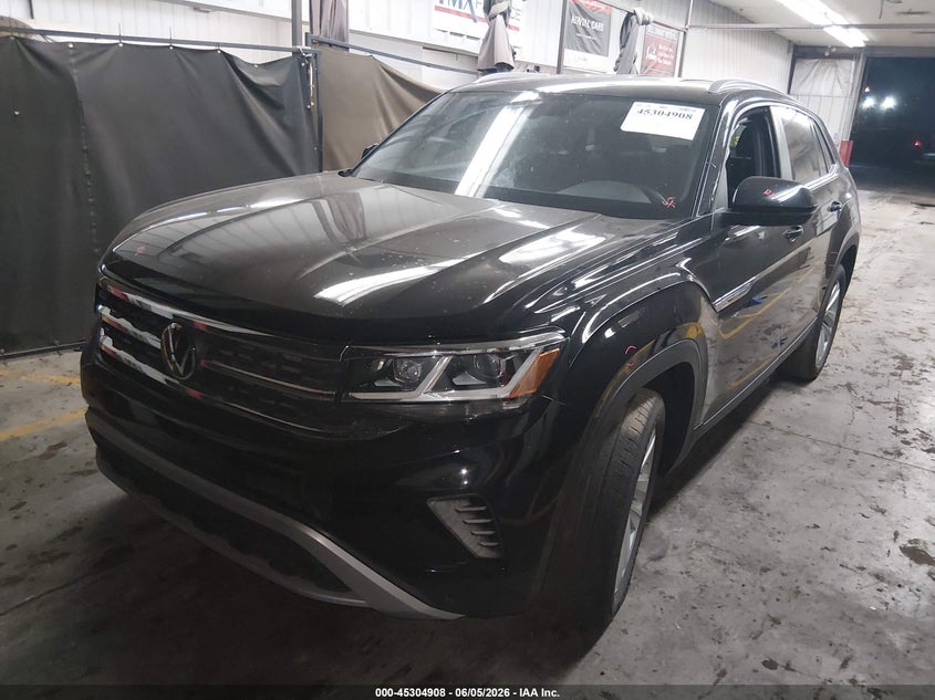 2023 Volkswagen Atlas cross sport VIN 1V2WE2CA3PC216377 IAAI salvage auction — SIDE, Salvage Title, sold $7,500 on 2026-07-14 (photo 2)