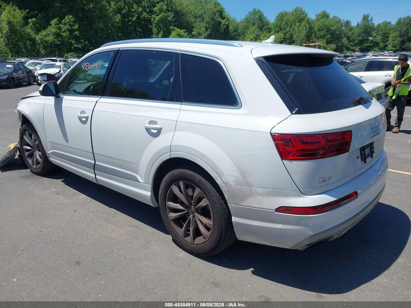 2017 Audi Q7 VIN WA1AAAF76HD006721 IAAI salvage auction — LEFT FRONT, Salvage Title, sold $5,300 on 2026-07-23 (photo 3)