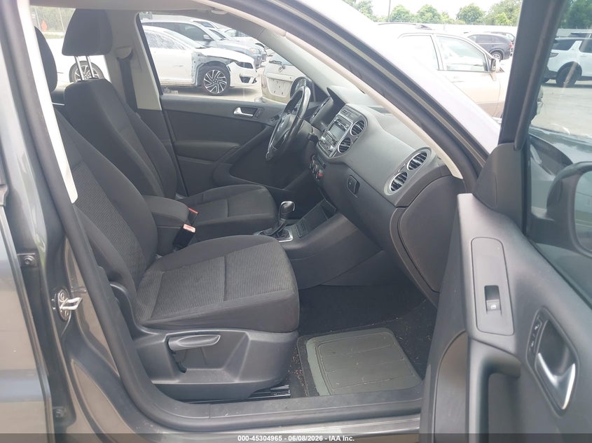 2014 Volkswagen Tiguan VIN WVGAV3AX2EW619444 IAAI salvage auction — HAIL, Salvage Title, sold $825 on 2026-07-10 (photo 5)
