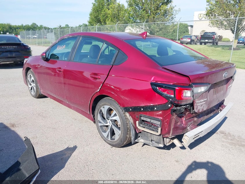2025 Subaru LEGACY VIN 4S3BWAC61S3016285 IAAI salvage auction — REAR END, Salvage Title, sold $7,725 on 2026-07-28 (photo 3)