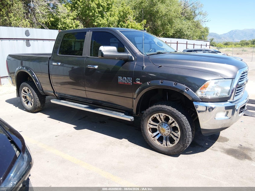 2016 Ram 2500 VIN 3C6UR5DL2GG101966 IAAI salvage auction — LEFT SIDE, Salvage Title, sold $11,900 on 2026-07-30 (photo 1)