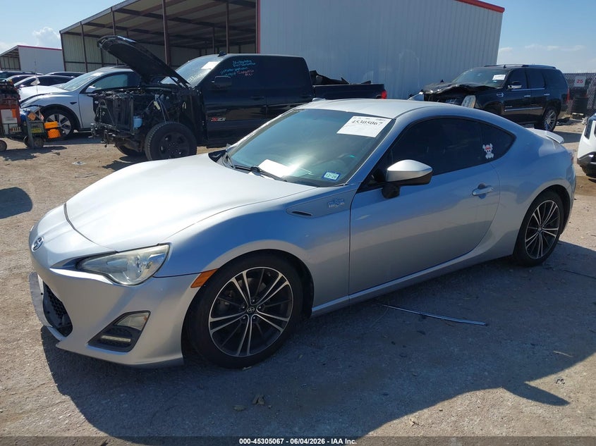 2015 Scion Fr-s VIN JF1ZNAA13F9702457 IAAI salvage auction — SIDE, Salvage Title, sold $2,000 on 2026-08-21 (photo 2)
