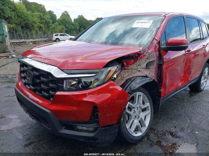 2024 Honda Passport VIN 5FNYF8H53RB006907 IAAI salvage auction — SIDE, Salvage (North Carolina), sold $10,000 on 2026-07-30 (photo 6)