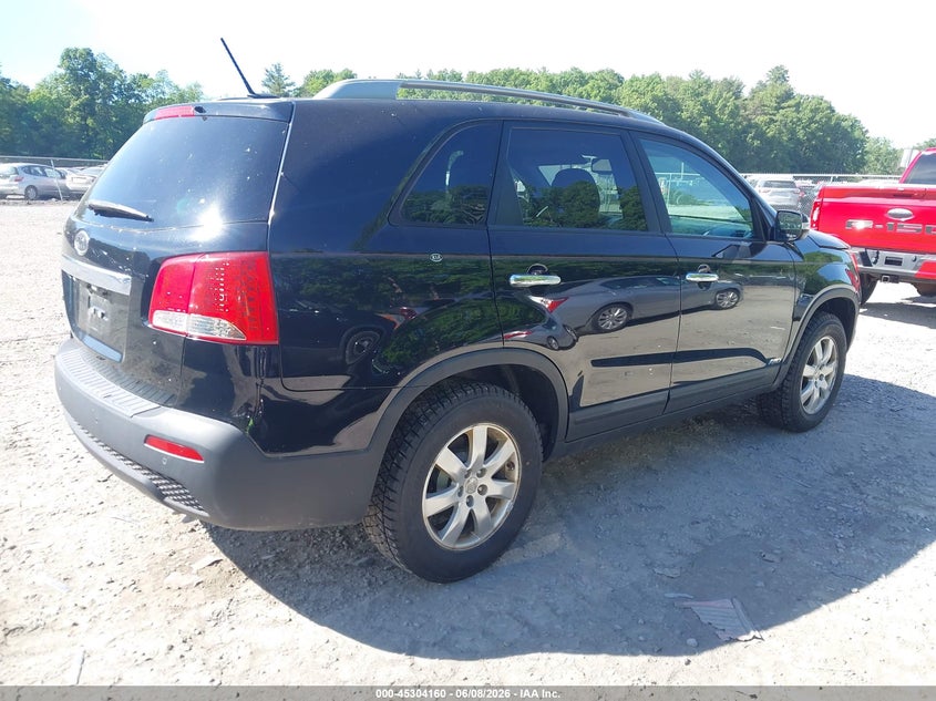 2011 Kia Sorento VIN 5XYKTCA19BG128503 IAAI salvage auction — NORMAL WEAR, Clear (New York), sold $600 on 2026-07-07 (photo 4)