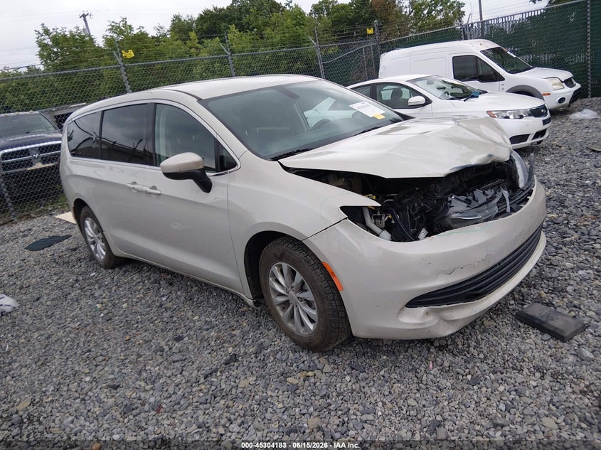 2017 Chrysler Pacifica VIN 2C4RC1DG5HR609839 IAAI salvage auction — FRONT END, Salvage (West Virginia), sold $1,700 on 2026-09-02 (photo 1)
