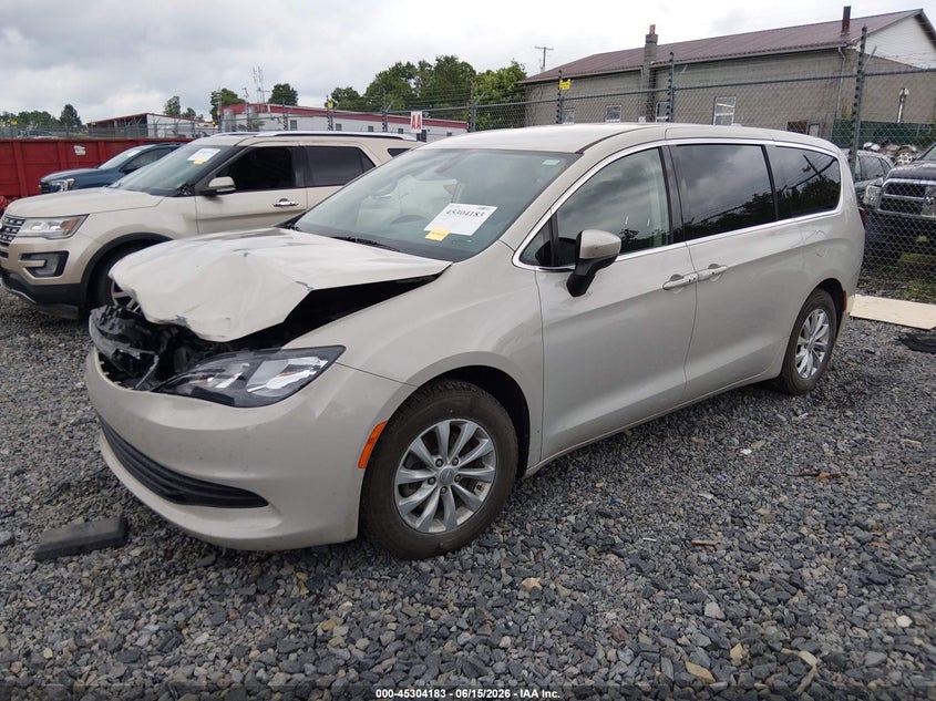 2017 Chrysler Pacifica VIN 2C4RC1DG5HR609839 IAAI salvage auction — FRONT END, Salvage (West Virginia), sold $1,700 on 2026-09-02 (photo 2)