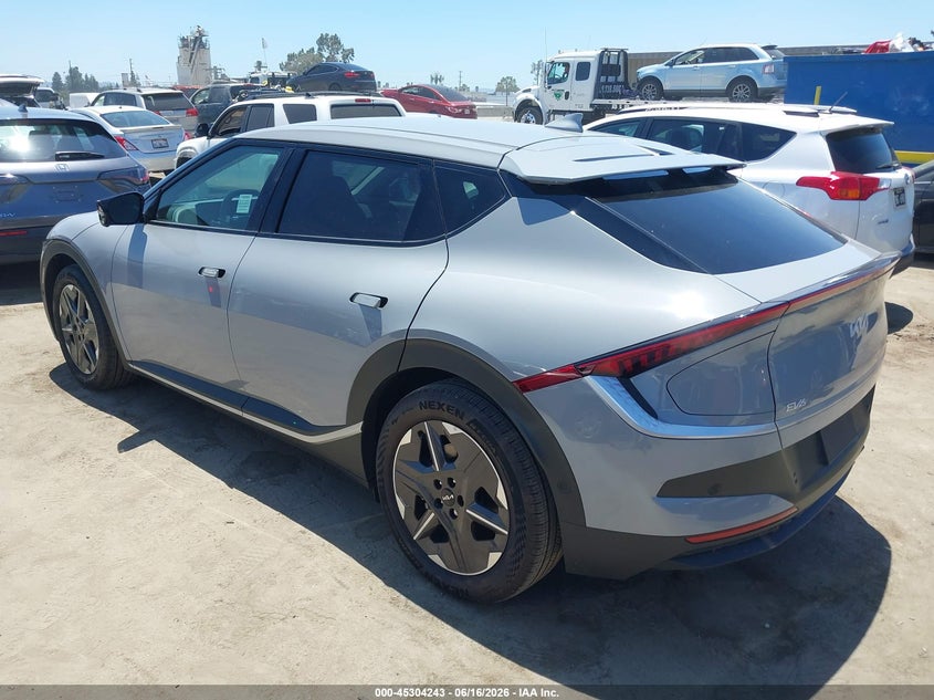 2025 Kia Ev6 VIN 5XYC34JA1SG013369 IAAI salvage auction — UNKNOWN, Salvage Title, sold $15,400 on 2026-07-29 (photo 3)