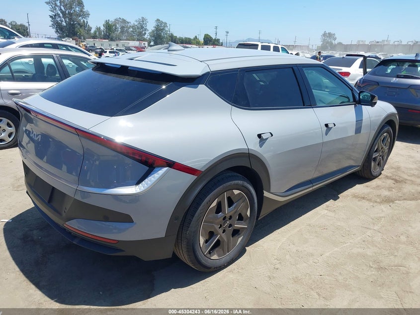 2025 Kia Ev6 VIN 5XYC34JA1SG013369 IAAI salvage auction — UNKNOWN, Salvage Title, sold $15,400 on 2026-07-29 (photo 4)