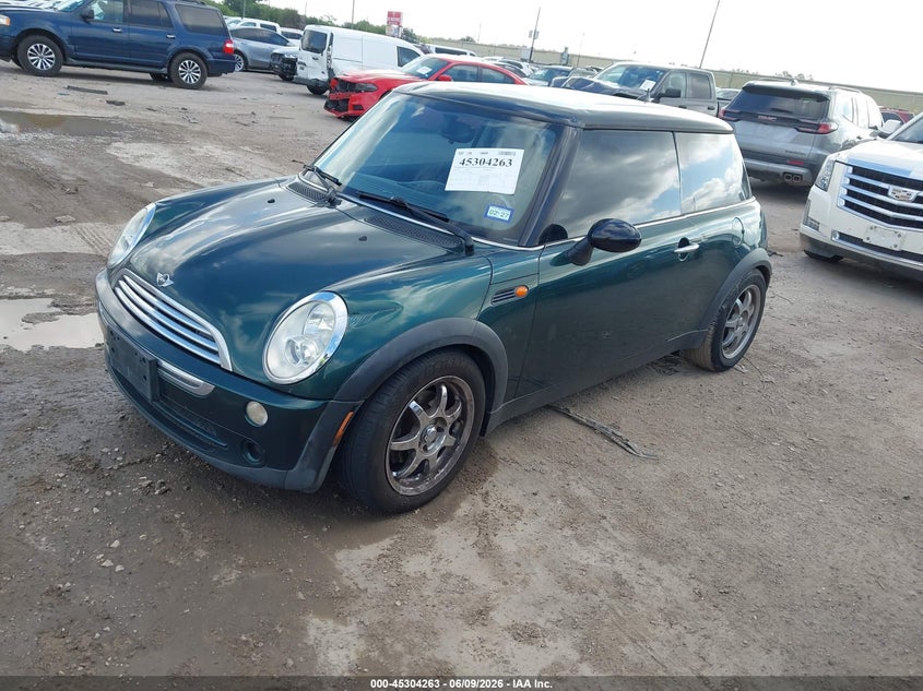 2005 Mini Cooper VIN WMWRC33425TJ63850 IAAI salvage auction — LEFT FRONT, Original (Texas), sold $375 on 2026-07-11 (photo 2)