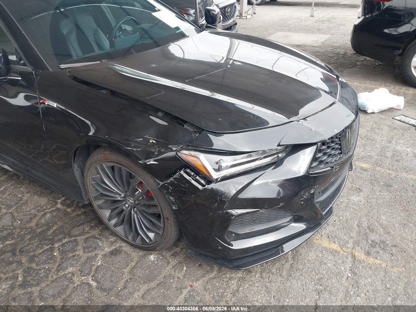 2023 Acura Tlx VIN 19UUB6F53PA002493 IAAI salvage auction — RIGHT FRONT, Salvage Title, sold $13,500 on 2026-08-01 (photo 6)