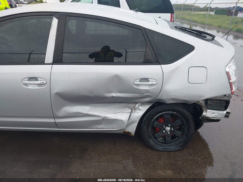 2006 Toyota Prius VIN JTDKB22U167506189 IAAI salvage auction — LEFT REAR, Parts Only Bos (Minnesota), sold $250 on 2026-07-06 (photo 6)